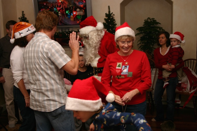 Hildebrand Christmas ScreenSaver/640x480_2006-12-24 Christmas Eve 94.jpg